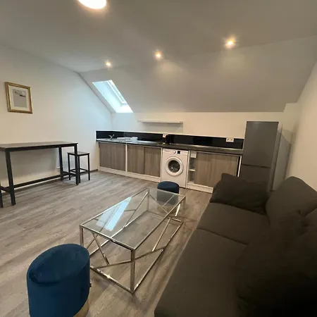 V7 Monteur Geraeumige 2 Schlafzimmer * Hannover